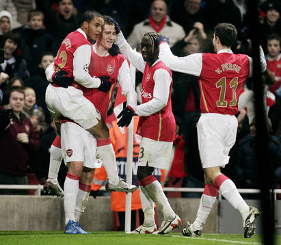 Nicklas Bendtner, Arsenal jubel med Theo Walcott, Bacary