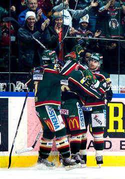 Jonas Esbjörs, Antti-Jussi Niemi, jubel