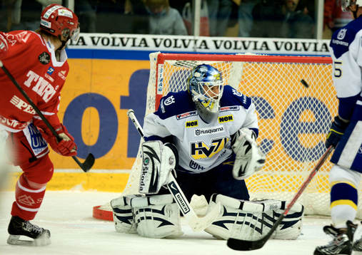 Timo Pärssinen, Timrå gör 1-1 på Stefan Liv, Målvakt