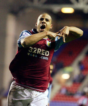 Curtis Davies, Aston Villa, jubel