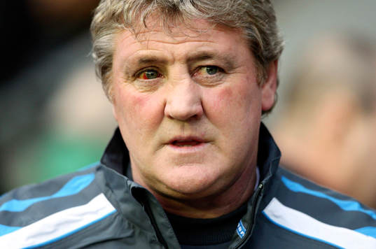 Steve Bruce, tränare, Wigan med rött öga