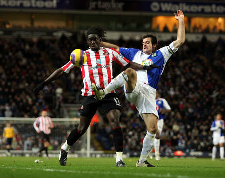 Kenwyne Jones och Ryan Nelson
