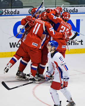 Depp i Tjeckien. Desto gladare i Ryssland. Jubel