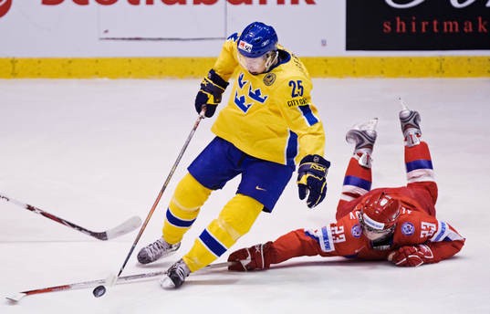 Yuri Alexandrov, Ryssland, fäller Tony Lagerström, Sverige