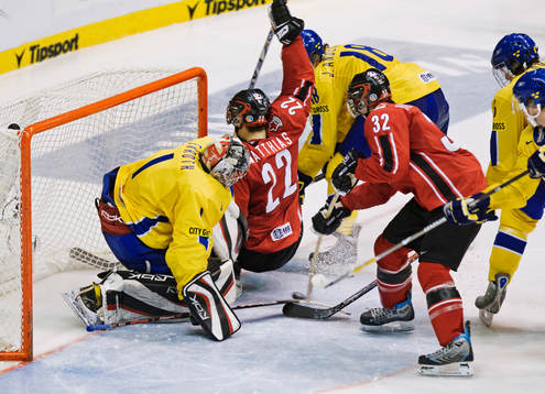 Matthew Halischuk, Kanada