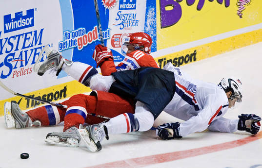 Evgeni Bodrov, Ryssland, och Brian Strait, USA