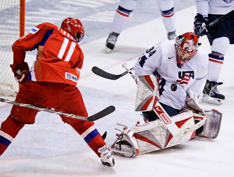 Joe Palmer, målvakt, USA och Viktor Tikhonov, Ryssland