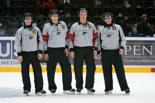 Robert Larsson, Linjedomare, Mikael Lindqvist, Huvuddomare,