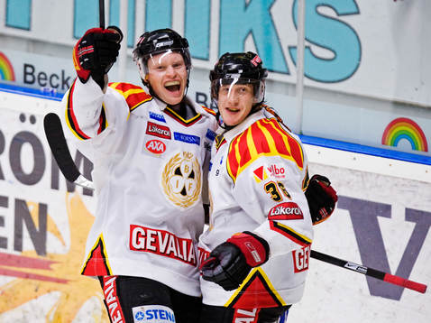 Mads Hansen och Mikael Lind jubel