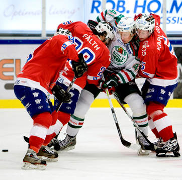 Elias Fälth och Markus Karlsson, Borås, tacklar, Martin