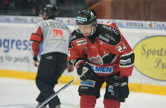 Niklas Sundström, Modo kraschar in i sargen med huvudet