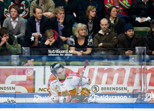 Magnus Wernblom, Modo, i utvisningsbåset