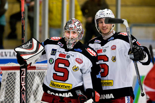 Jhonas Enroth, Målvakt Södertälje