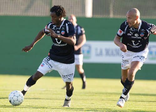 Anfallsparet René Makondele och Henrik Larsson