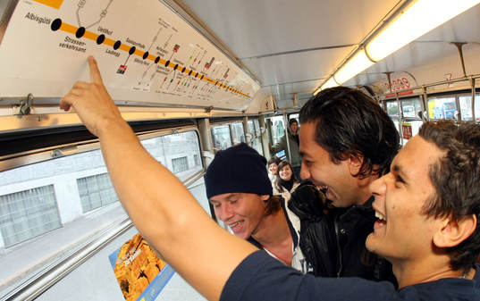 Emra Tahirovic, Dusan Djuric och Andres Vasquez åker