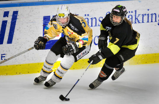 Danielle Bourgette, Lugano och Daniela Rundqvist, AIK