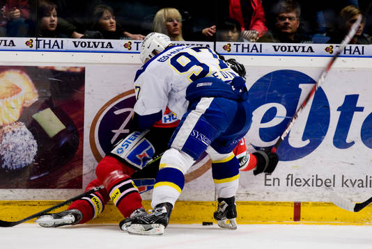 Per Ledin, Hv71 trycker till Pierre Hedin, Modo