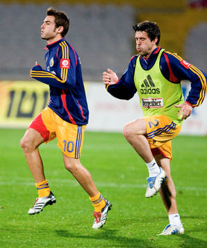 Adrian Mutu, Cosmin Contra