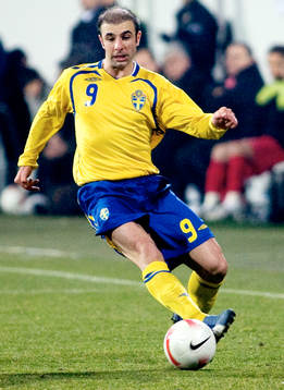 Kennedy Bakircioglu, Sverige
