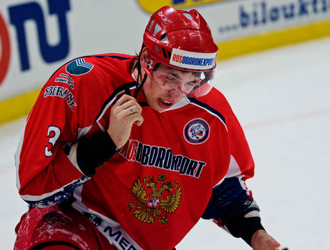 Alexey Emelin, Ryssland, blöder