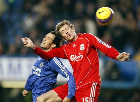 Peter Crouch, Liverpool och Ricardo Carvalho, Chelsea.