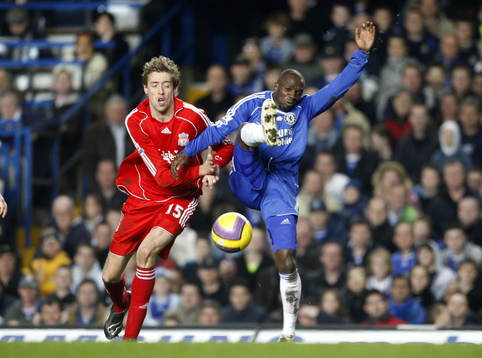 Peter Crouch, Liverpool och Claude Makelele, Chelsea.