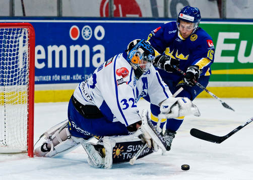 Fabian Brunnström, Sverige, oroar framför mål