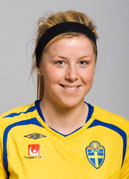 Emma Isaksson, Sverige