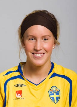 Julia Roddar, Sverige