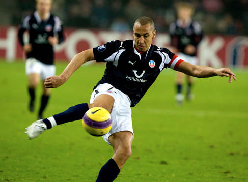Henrik Larsson, Helsingborg provar skott
