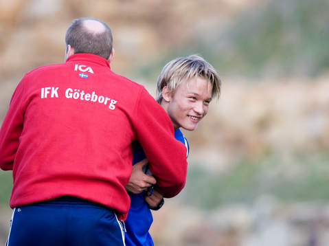 Go stämning, Håkan Mild skojar med unge Niklas Bärkroth