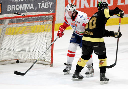 Niklas Öhman, Borås, och Tobias Ericsson, AIK,
