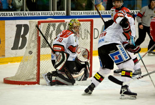 Peter Regin, Timrå gör 1-0 på Michal Zajkowski, Målvakt
