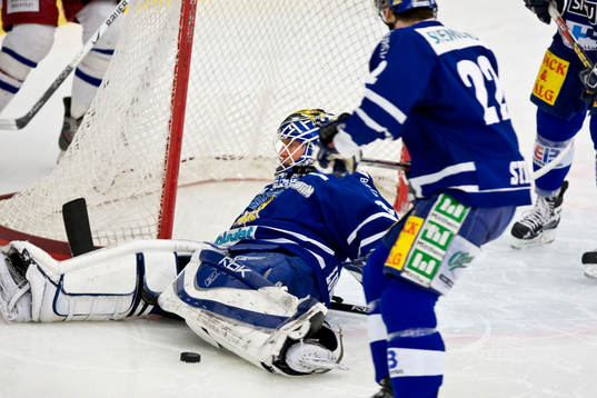Joakim Lundström, Målvakt, Sundsvall, räddar