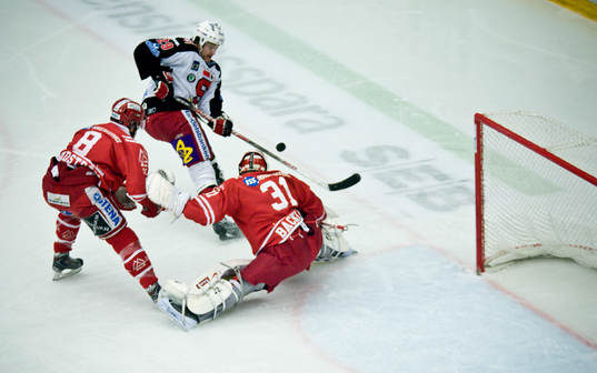 Tomas Kollar, Södertälje mot Sanny Lindström och Johan