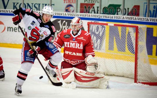 Johan Backlund, Målvakt Timrå och Linus Klasen,