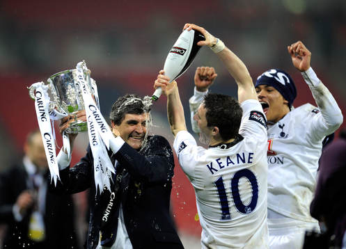 Juande Ramos, manager, Tottenham, duschas i champagne av