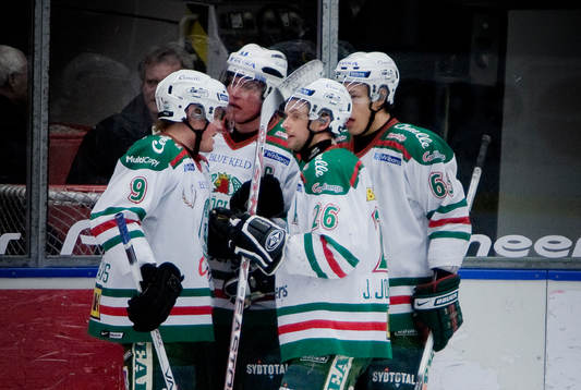 Jubel i Rögle, Jakob Johansson i mitten