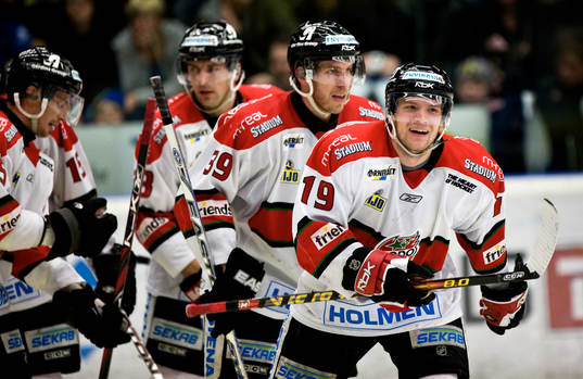1-2 genom Jari Tolsa, jubel med Per Svartvadet