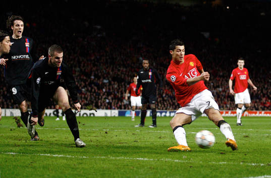 Cristiano Ronaldo, Manchester, gör första målet
