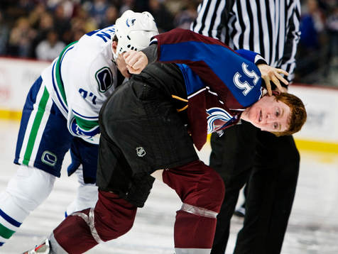 Rick Typien, Vancouver Canucks, och Cody McLeod, Colorado
