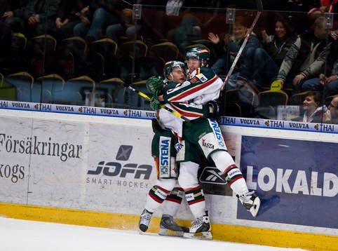 Fredrik Pettersson och Andreas Holmqvist, Frölunda (jubel)