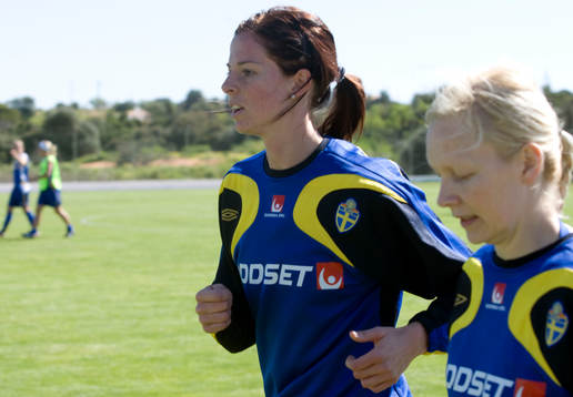 Lotta Schelin, rehabtränar