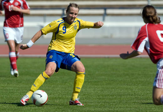 Therese Lundin, Sverige