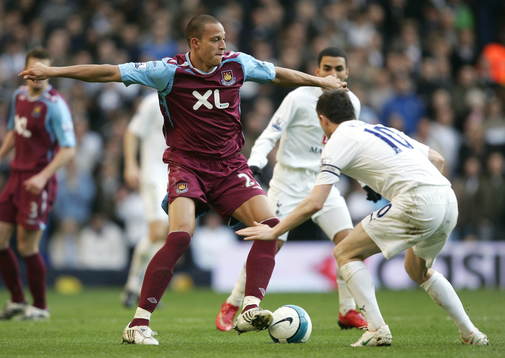 Bobby Zamora, West Ham och Robbie Keane, Tottenham