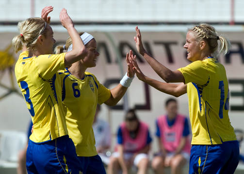 Stina Segerström, Sara Thunebro och Josefine Öqvist,