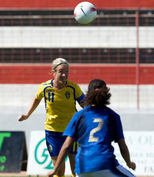Victoria Svensson, Sverige, nickar in 3-0