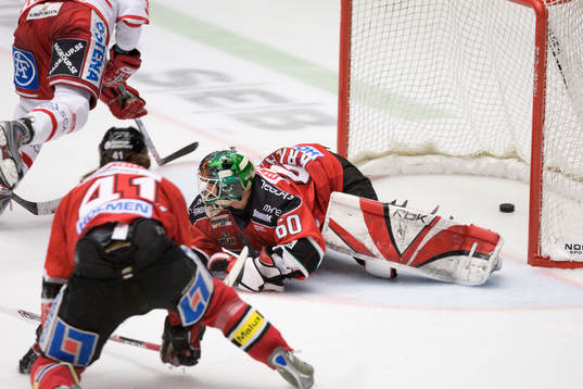 Karol Krizan, Målvakt Modo släpper in 0-5
