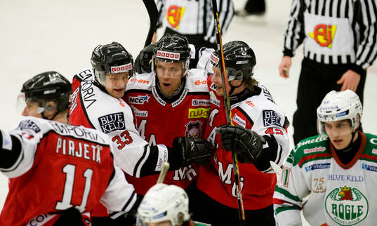 Antti Bruun. Mikko Eloranta och Jyrki Välivaara, Malmö,