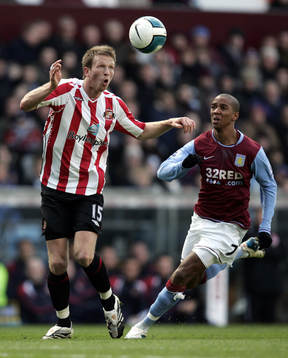 Danny Collins, Sunderland och Ashley Young, Aston Villa